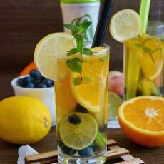 Przepis na Zielona herbata Soti Natural z pomarańczą i borówkami 