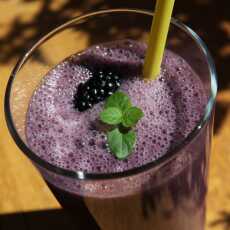 Przepis na KOKTAJL JERZYNOWO-GRUSZKOWY / BLACKBERRY AND PEAR SMOOTHIE