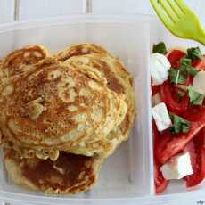 Przepis na Pancakes z mąki amarantusowej z serem feta i bazylią
