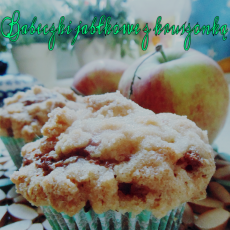 Przepis na Muffinki jabłkowe z kruszonką + mój kanał na YouTube.