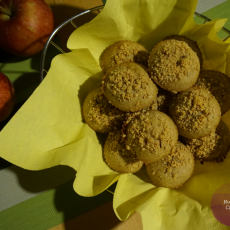 Przepis na Muffiny orzechowe z jabłkami