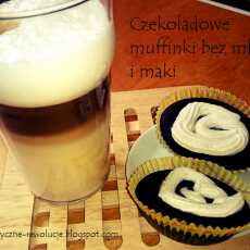 Przepis na Czekoladowe muffinki bez mleka i mąki