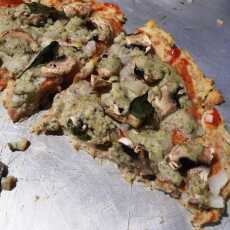 Przepis na Pizza na cieście kalafiorowym.