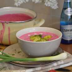 Przepis na Chłodnik, czyli zagadka różowej zupy