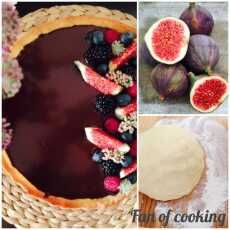 Przepis na Tarta z galaretką figową i kremem czekoladowym