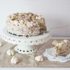 Przepis na BAKING :: Rose & pistachio... merinque ice cream cake