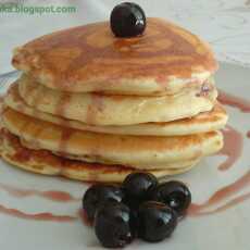 Przepis na Pancakes z syropem wiśniowym