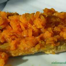Przepis na Panierowane kotlety drobiowe zapiekane z marchewką i selerem