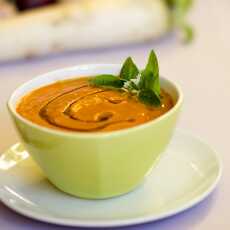 Przepis na Zupa z pieczonych pomidorów i cukinii