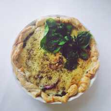 Przepis na Delicious tart with spinach, beetroot & goat cheese