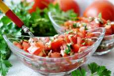 Przepis na Letnia sałatka z pomidorów