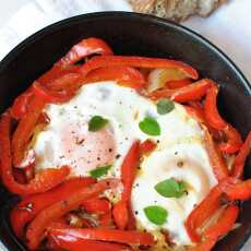 Przepis na Śniadaniowo mi #6: Jajka sadzone inaczej