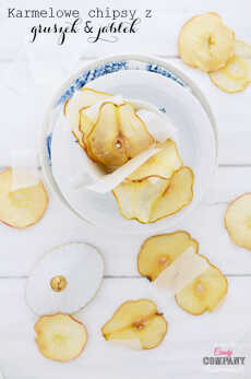 Przepis na Karmelowe domowe chipsy z gruszek i jabłek