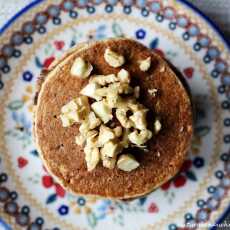 Przepis na Pancakes dyniowe z miodem i orzechami