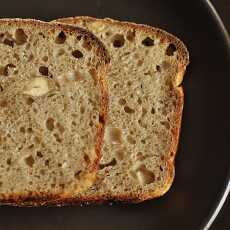 Przepis na Chleb z lawendą, miodem i orzechami laskowymi -świętujemy Światowy Dzień Chleba wspominając angielski rejon Cotswold.