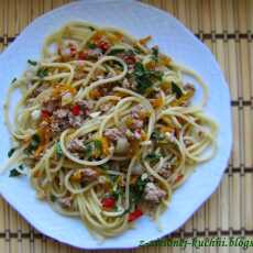 Przepis na Spaghetti z mięsem, marchewką i chili