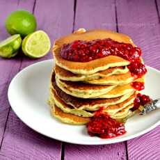 Przepis na Pancakes z frużeliną malinowo-limonkową