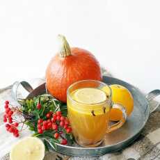 Przepis na Jesienna herbata z miodem, cytryną, pomarańczą, goździkami i cynamonem