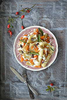 Przepis na Lazania z dynią, gorgonzolą i pistacjowym pesto. Pasta e Vino!