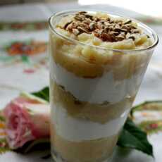 Przepis na Jabłkowo - jogurtowy deser