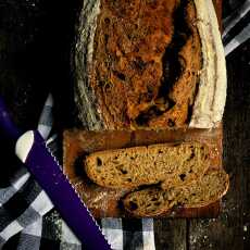 Przepis na Chleb żytni na zakwasie z daktylami