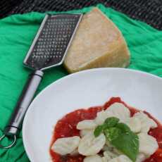 Przepis na Gnocchi z sosem pomidorowym