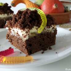 Przepis na Robaczywy torcik - czekoladowe ciasto dyniowe z karmelizowanymi bananami 
