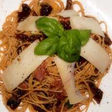 Przepis na Spaghetti z suszonymi pomidorami