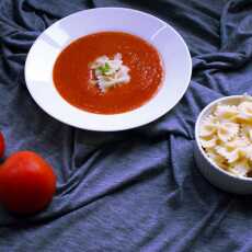 Przepis na Pomidorowa zupa z soczewicy
