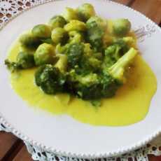 Przepis na Brukselka i brokuły w sosie curry