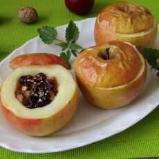 Przepis na Pieczone jabłka z żurawiną, orzechami i miodem