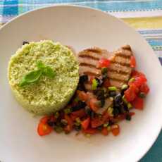 Przepis na Walentynkowy obiad: grilowany stek z tuńczyka z zielonym kuskusem