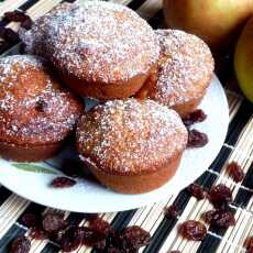 Przepis na Błyskawiczne muffinki jabłkowe z rodzynkami