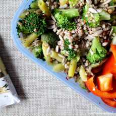 Przepis na Zestaw do lunch box'a - kasza gryczana z brukselkami i brokułami