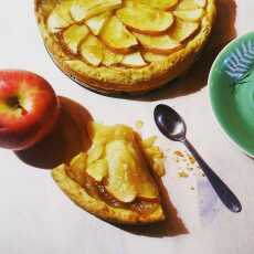 Przepis na Tarta z jabłkami i dżemem morelowym (z jabłkami)