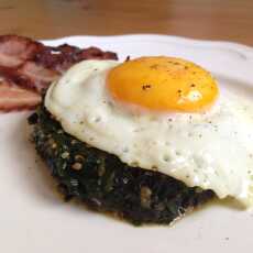 Przepis na Przepis na śniadanie: szpinak z sezamem i jajkiem