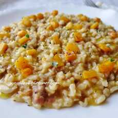 Przepis na RISOTTO INTEGRALE CON ZUCCA E SALSICCIA - RISOTTO PEŁNOZIARNISTE Z DYNIĄ I SALSICCIĄ