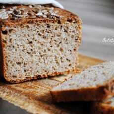 Przepis na Pełnoziarnisty chleb pszenno-żytni ze słonecznikiem bez wyrabiania