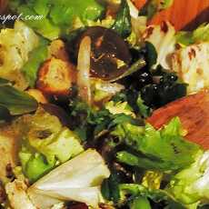 Przepis na Sałatka z winogronami i serem pleśniowym / Salad with grapes and green cheese