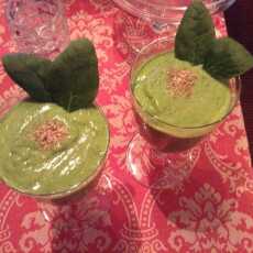 Przepis na Mango-awokado-szpinakowe smoothie / mango-avocado-spinach smoothie