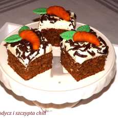 Przepis na Hinduskie ciasto marchewkowe z kremem mascarpone .