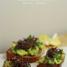 Przepis na Pieczona Czerwona Cebulka na Awokado i Razowcu / Charred Red Onions on Avocado and Rye