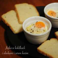 Przepis na Jajka zapiekane w kokilkach (z oliwkami i serem kozim)