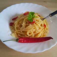Przepis na Spaghetti aglio, olio e peperoncino