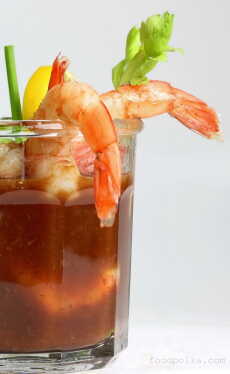 Przepis na Bloody Mary + Krewetki = Shrimp Cocktail idealny na świąteczne przyjęcie lub kaca
