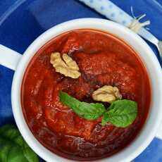 Przepis na Pikantna pasta z pieczonej papryki 'ala' muhammara