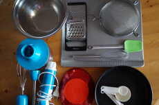 Przepis na Niezbędne akcesoria w kuchni, gdy zaczynasz przygodę z pieczeniem