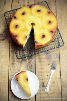 Przepis na Odwracane ciasto ananasowe