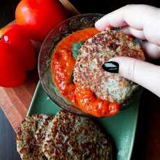 Przepis na Placki ziemniaczane z domowym sosem paprykowym/ danie wegetariańskie