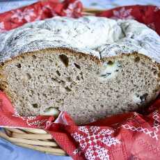 Przepis na Chleb z serami na zakwasie i drożdżach, z garnka żeliwnego